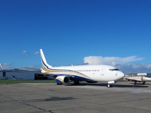 Boeing 737-800 (N737GG)