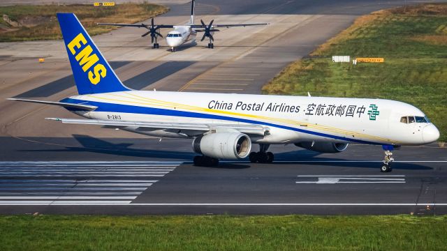 Boeing 757-200 (B-2813)