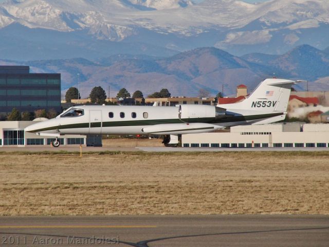 Learjet 35 (N553V) - Taking off runway 17L.