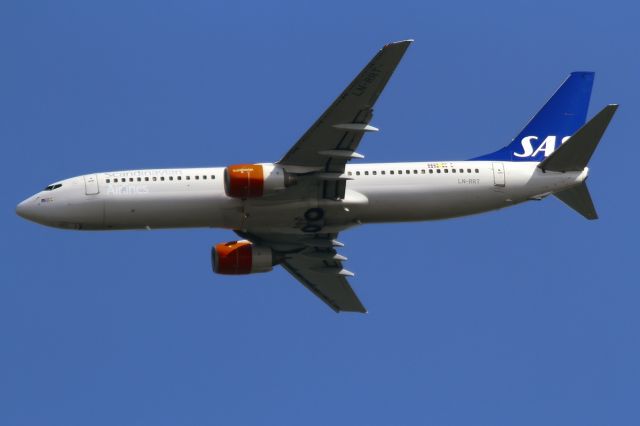 Boeing 737-800 (LN-RRT)