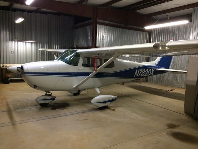 Cessna Skyhawk (N7820X)