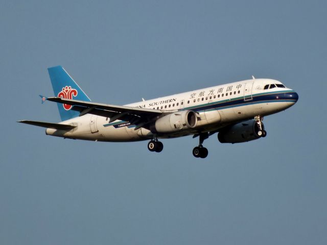 Airbus A319 (B-6162)
