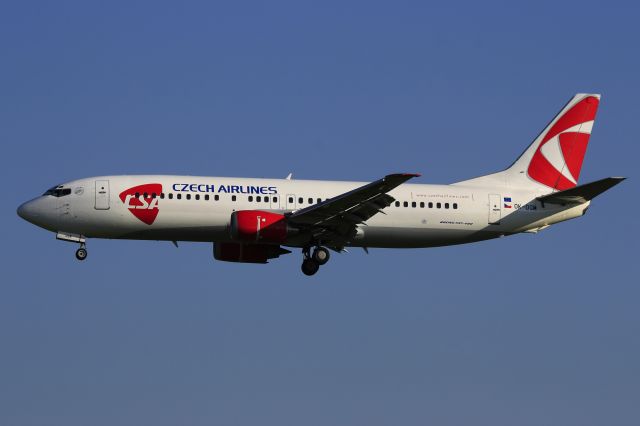 BOEING 737-400 (OK-DGM)