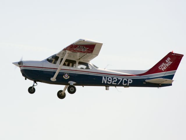 Cessna Skyhawk (N927CP)