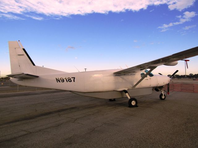 Cessna Caravan (N9187) - On display at KLGB