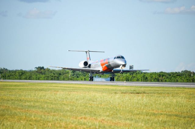 Embraer ERJ-145 (HI1053)