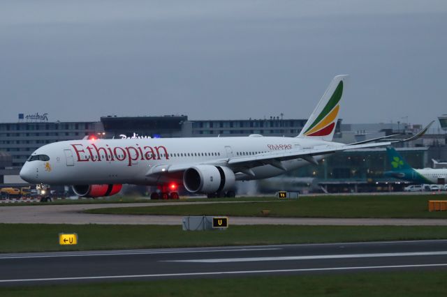 Airbus A350-900 (ET-AYM) - ETH728 arriving from ADD via GVA