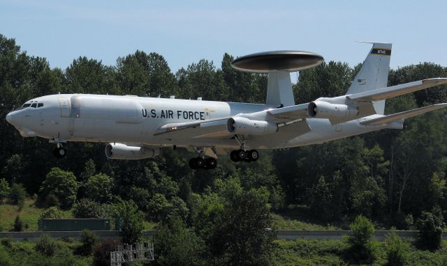 Boeing JE-3 Sentry (73-1674) - An Air Force Materiel Command (AFMC) Boeing E-3C Sentry AWACS a/c on short final to runway 31L at Boeing Field / King County International.