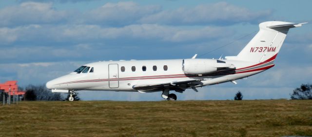 Cessna Citation III (N737MM) - Heading for a departure is this 2000 Cessna 650 Citation VII in the Autumn of 2024.