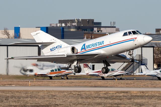 Dassault Falcon 20 (N204TW) - 50 years old and still printing green!