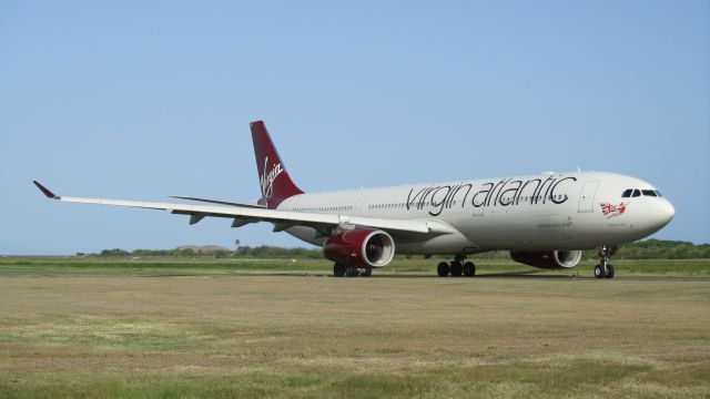 Airbus A330-300 (G-VGEM)