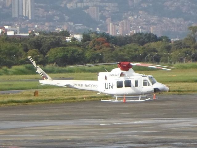 Bell VH-1 (HK-4907)