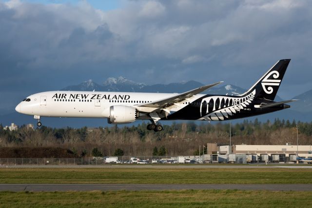 Boeing 787-9 Dreamliner (ZK-NZJ)