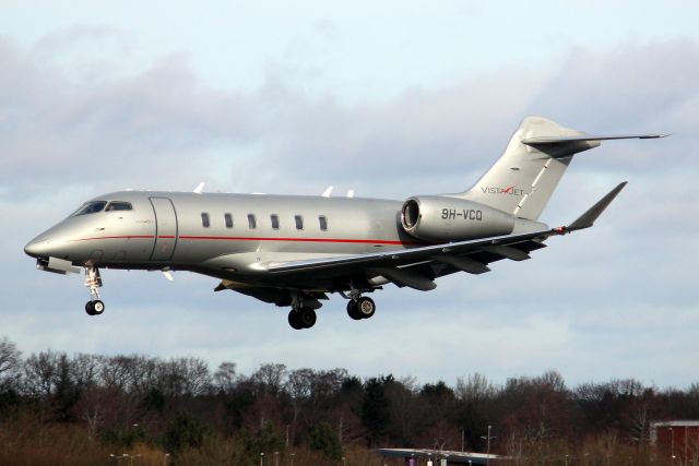 Canadair Challenger 350 (9H-VCQ) - VistaJet Challenger 350 on short finals for rwy 24 on 3-Feb-23 arriving from LEBL as VJT495.