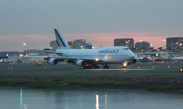 Boeing 747-400 (F-GITI)