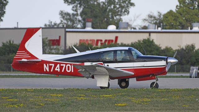 Mooney M-20 (N74701) - Arriving at AirVenture 2023 on 18R