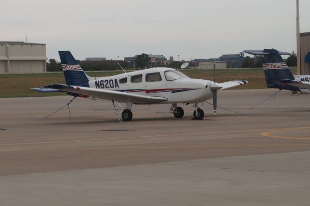 Piper Cherokee (N620A)