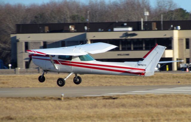 Cessna 152 (N89377)
