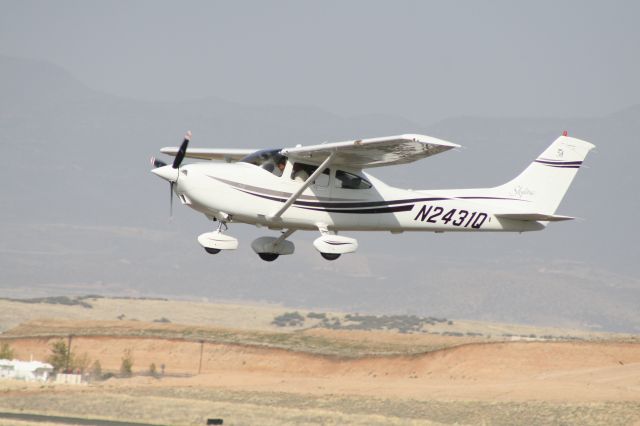 Cessna Skylane (N2431Q)