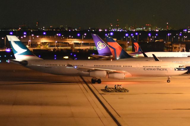 Airbus A340-300 (B-HXC) - Recently, closer to retirement A340