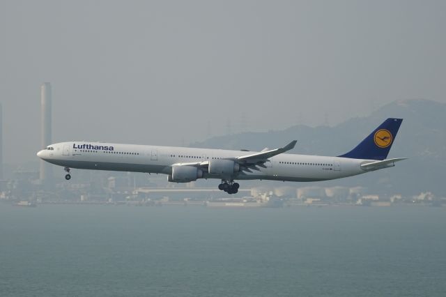 Airbus A340-600 (D-AIHK)