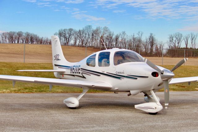 Cirrus SR-22 (N530E)