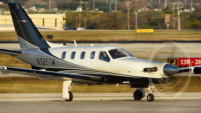 Socata TBM-700 (N325TW)