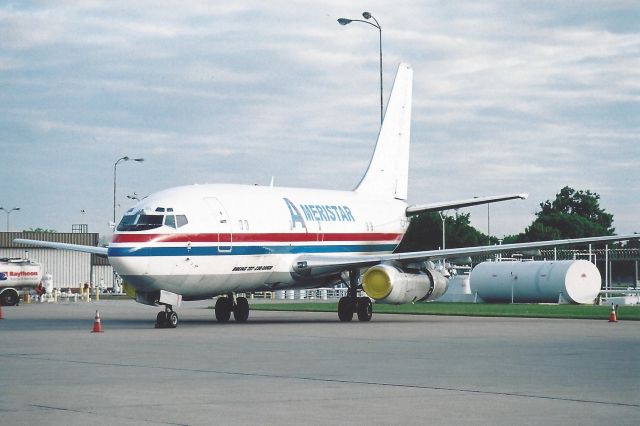 Boeing 737-200 (N737TW) - 05-16-2005