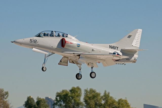 SINGAPORE TA-4 Super Skyhawk (N518TA)