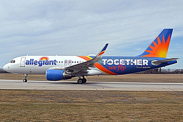 Airbus A320 (N197NV) - Allegiant 2480 heading to Punta Gorda 