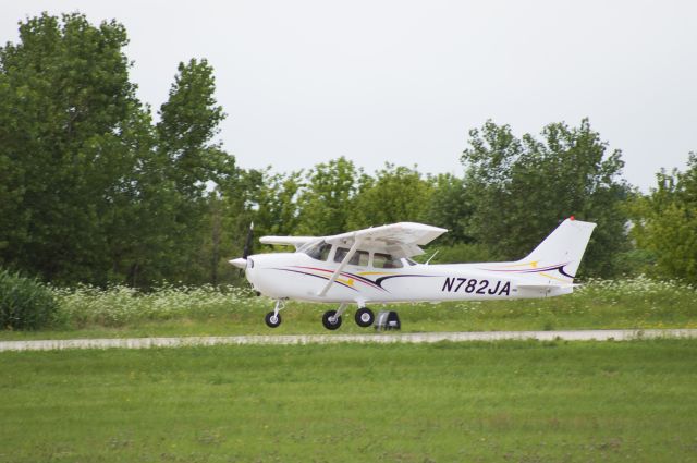 Cessna Skyhawk (N782JA)