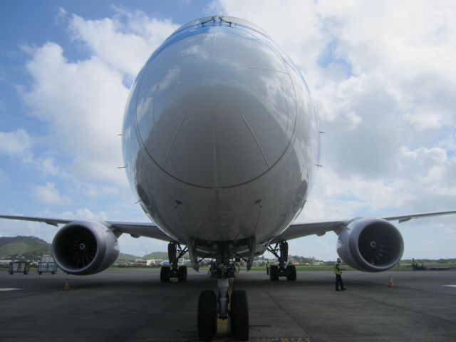 Boeing 787-9 Dreamliner (G-TUIJ)