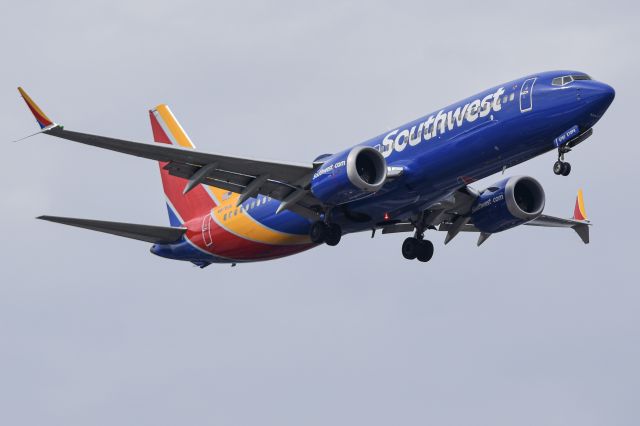 Boeing 737 MAX 8 (N8760L)