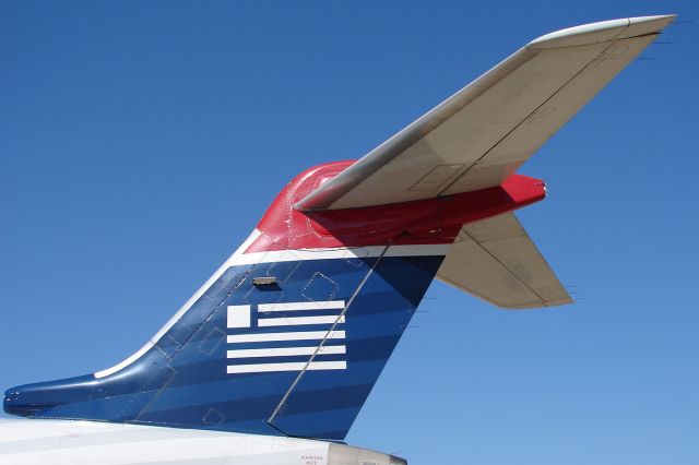 Canadair Regional Jet CRJ-900 (N923FJ)