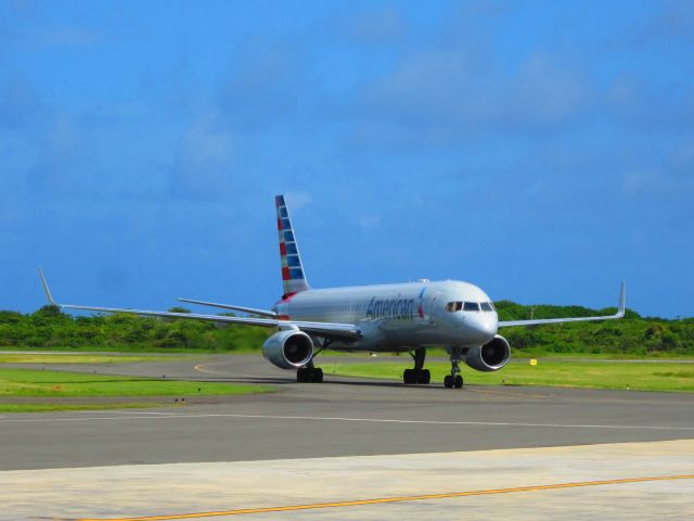 Boeing 757-200 (N178AA)