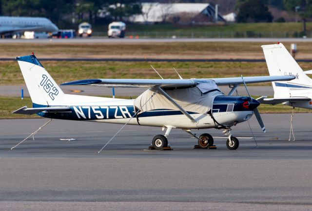 Cessna 152 (N757ZR)