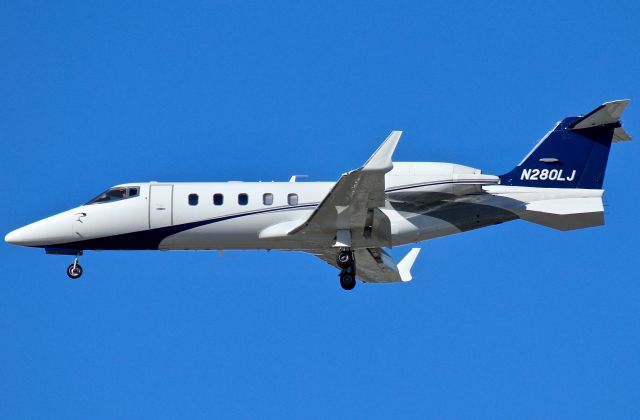 Learjet 60 (N280LJ)