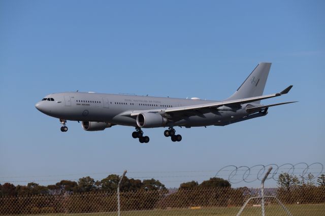 A39007 — - RAAF KC-30A Multi-Role Tanker Transport A39-007 Landing at Adelaide International Airport 29 June 2020