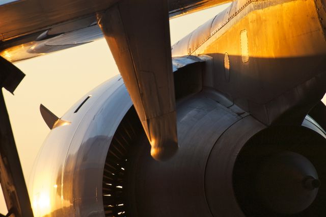 McDonnell Douglas DC-10 (N450AX)