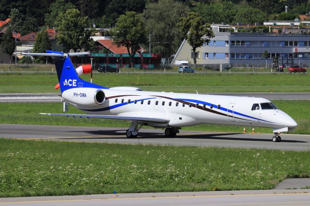 Embraer ERJ-145 (PH-DWA)