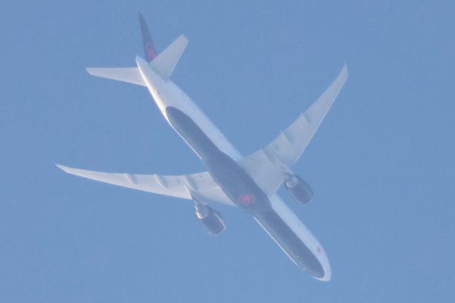 Boeing 777-200 (C-FIVX) - C-FIVX Boeing B-777 333 Air Canada AC874. De Montréal YUL. Vers Paris CDG. Altitude 5750 Mètres. Vitesse 855 HM/H. Survolant la ville de Lavaltrie QC. Le 04-06-2025 à 18:34.