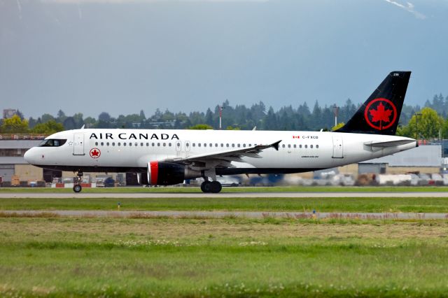 Airbus A320 (C-FXCD)