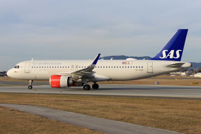 Airbus A320neo (SE-ROM)