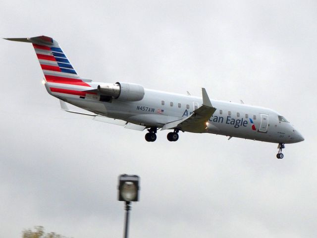 Canadair Regional Jet CRJ-200 (N457AW)