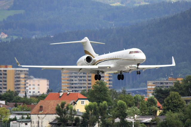 Bombardier Global Express (OE-IEL)