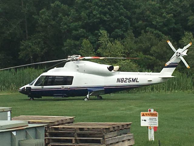 Sikorsky S-76 (N825ML) - Helipad at Metedeconk National Golf Course, Jackson, New Jersey.