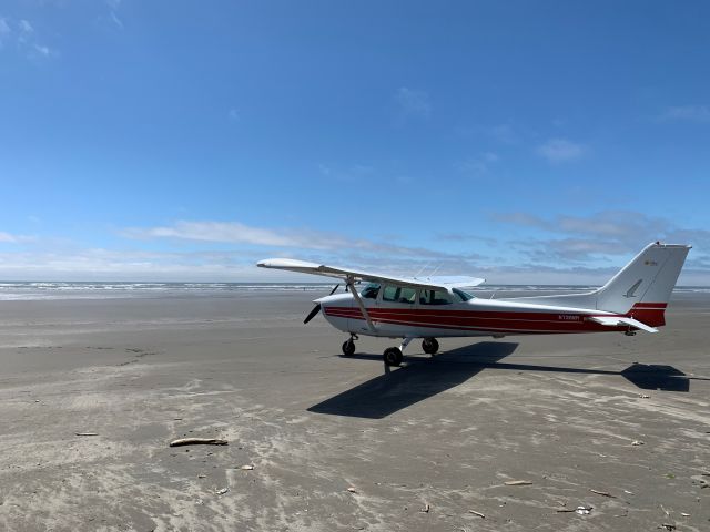 N739WM — - Sundance Aviation's(KRLD) fleet aircraft landed on beach at Copalis State Airport