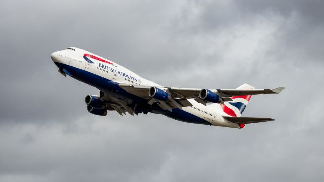 Boeing 747-400 (G-CIVR)