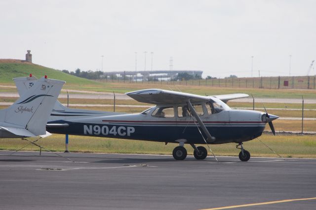 Cessna Skyhawk (N904CP)