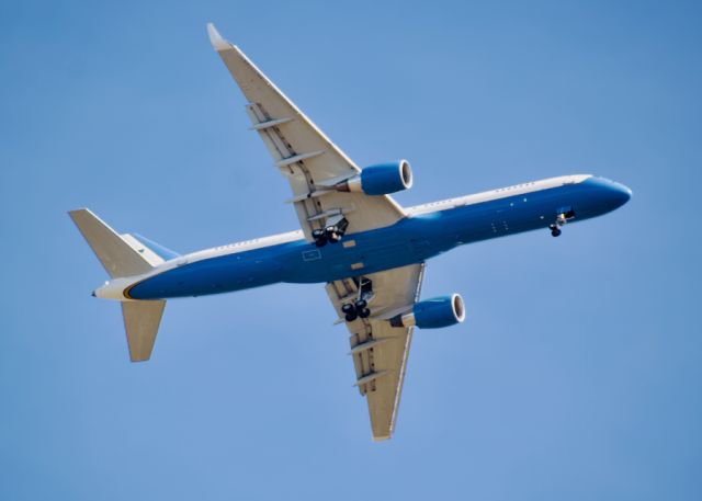 Boeing 757-200 (UNKNOWN) - Recurrent Training flight by U.S. Government at KYNG 